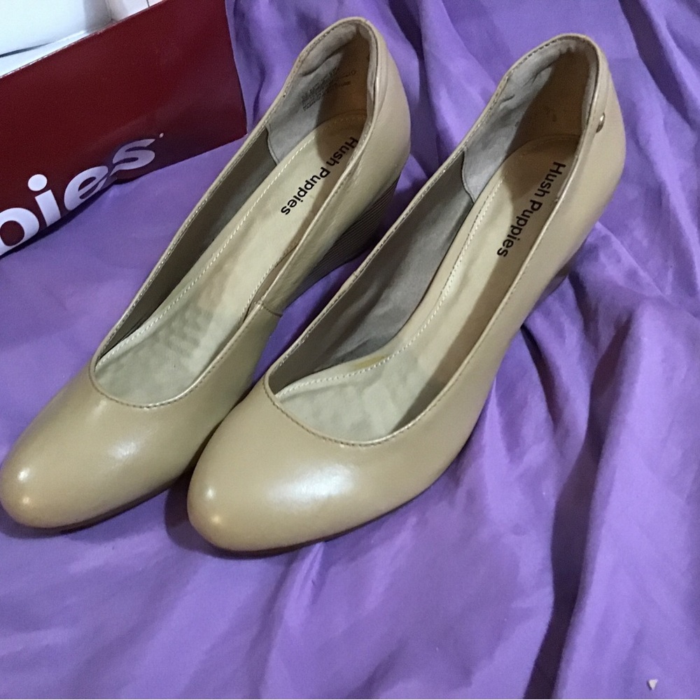 Hush puppies pumps size 10M in Farah Rhea tan leather new in box